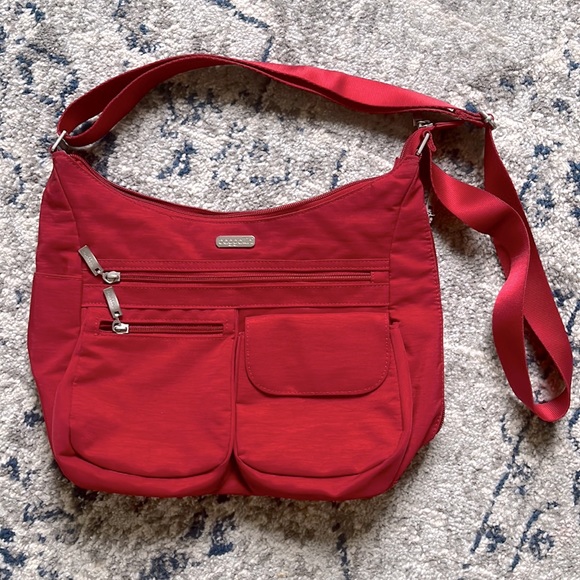 Baggallini Handbags - Baggallini red crossbody